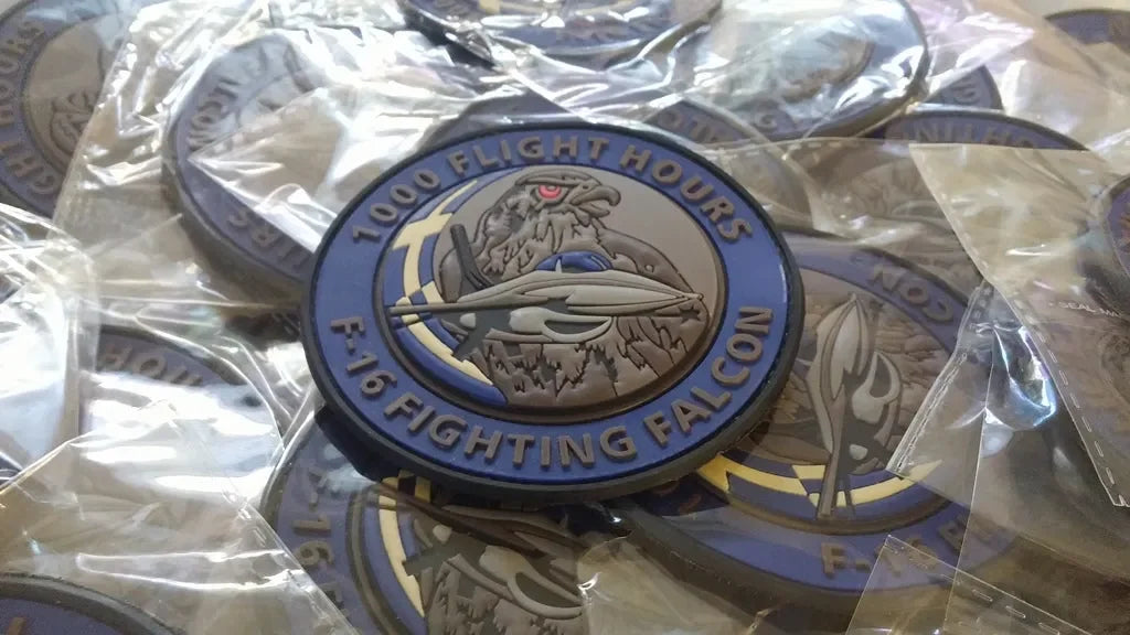 F-16 FIGHTING FALCON - AIR FORCE SWIRL 1000 FLIGHT HOURS (LOW VISIBILITY) 3D PVC - PVCPATCHWORLD.STORE