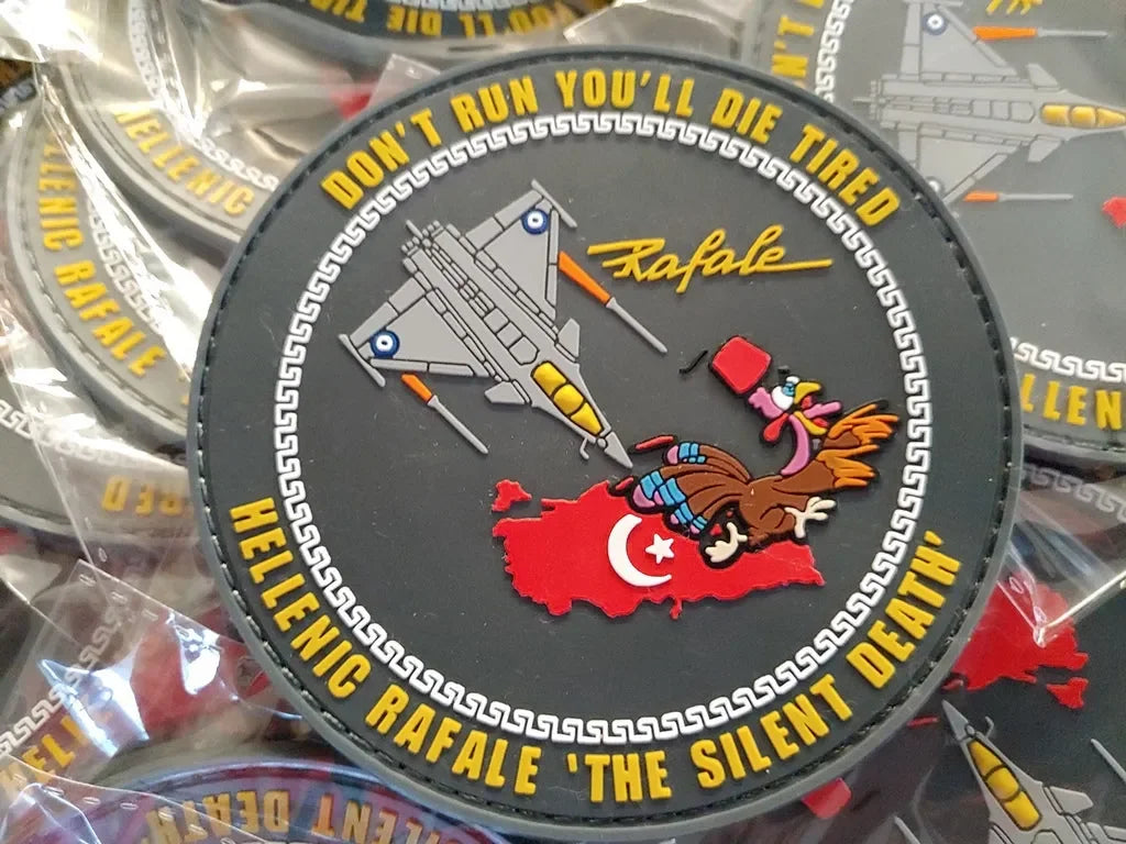 RAFALE - DONT'T RUN YOU'LL D... TIRED - 3D PVC&nbsp; - PVCPATCHWORLD.STORE